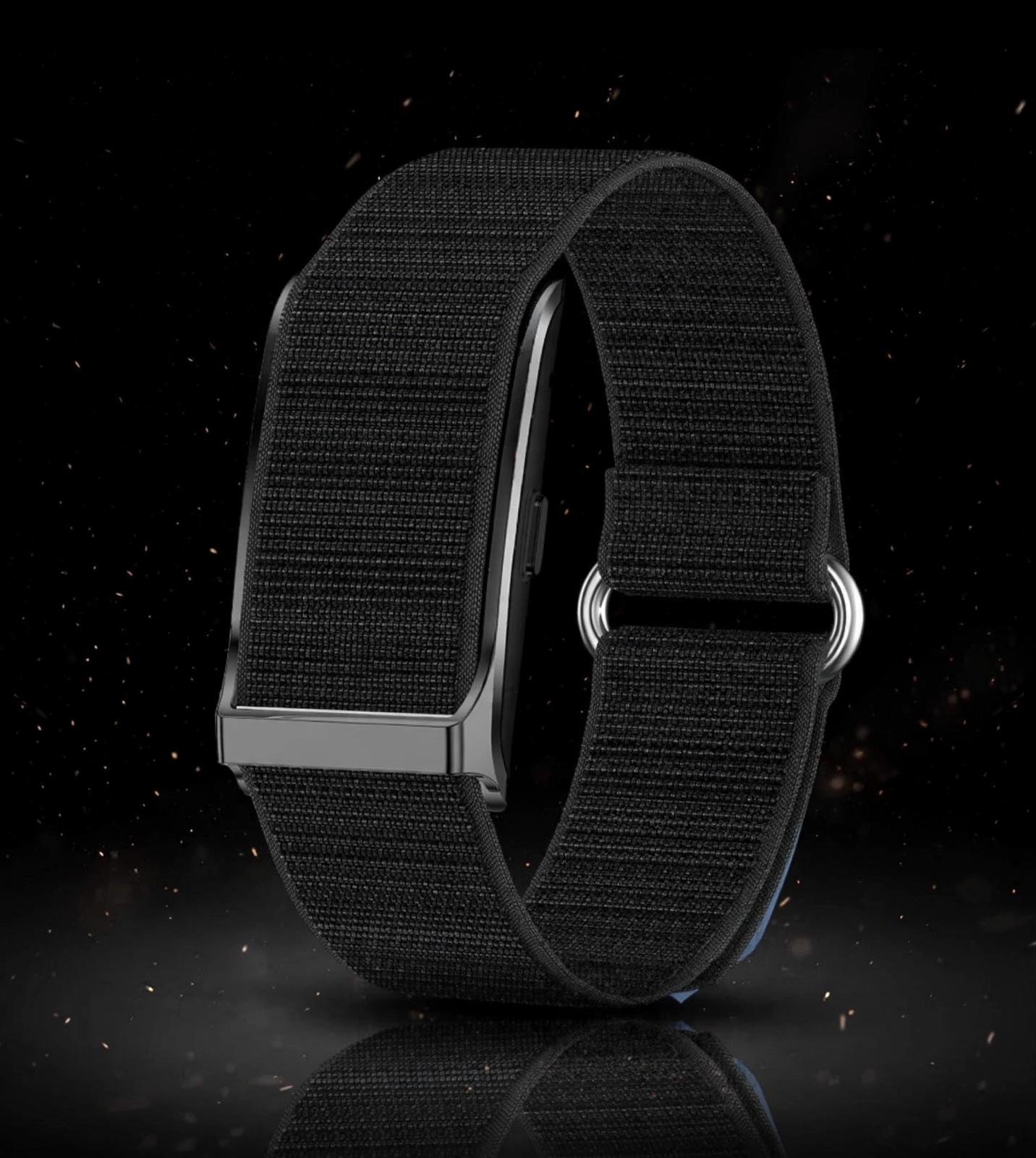 Stylish Sports Smartwatch — Your Perfect Companion for Health and Performance